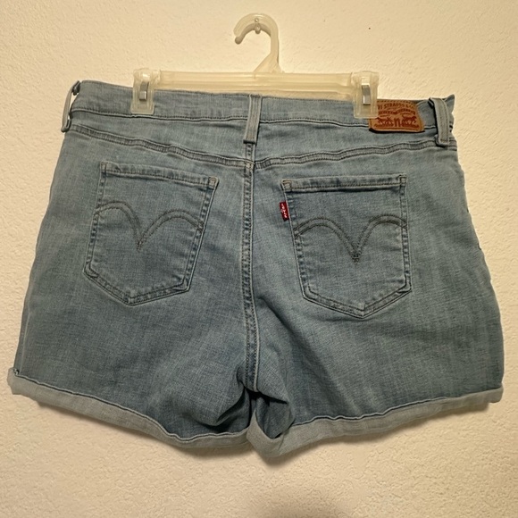 Levi’s Mid Length Denim Blue Women's Shorts size 33 - Picture 4 of 9